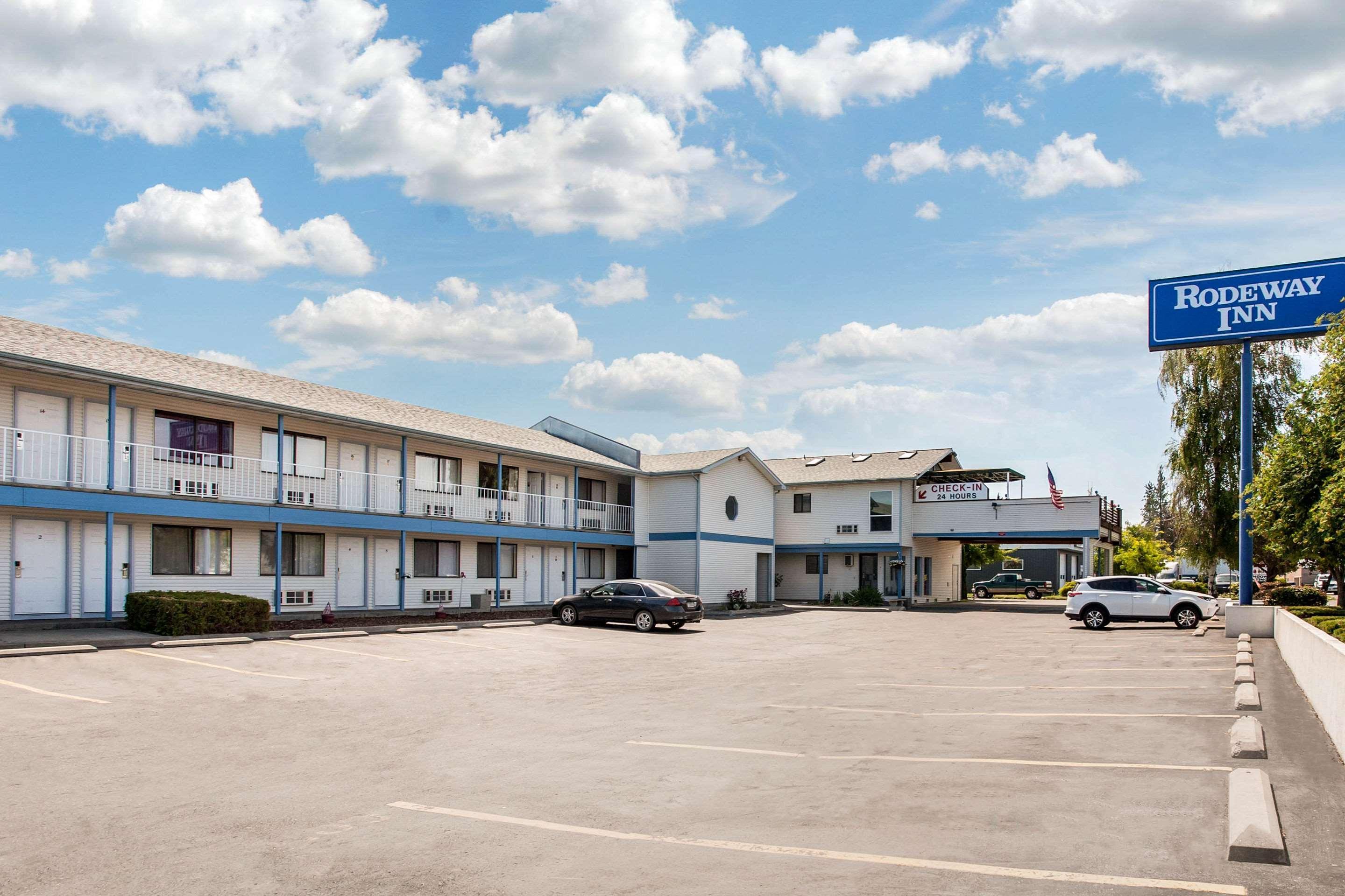 Rodeway Inn Кёр-д'Ален Экстерьер фото